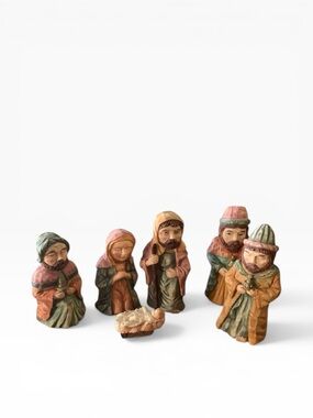 World Market Carved Faux Wood Folk Art Nativity Scene Figures Shelf Sitters 6Pc